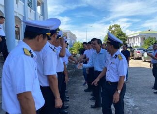Hội Bảo vệ Thiên nhiên và Môi trường TP. HCM ghé thăm và làm việc tại Lữ đoàn 681 Vùng 2 Hải Quân (TP Phan Thiết, tỉnh Bình Thuận)