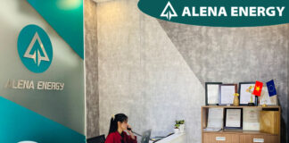 Trao Chứng nhận nội viên cho Công ty ALENA