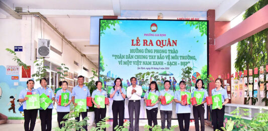 HANE trao tặng cây xanh hưởng ứng phong trào “Toàn dân chung tay bảo vệ môi trường, vì một Việt Nam xanh – sạch – đẹp”